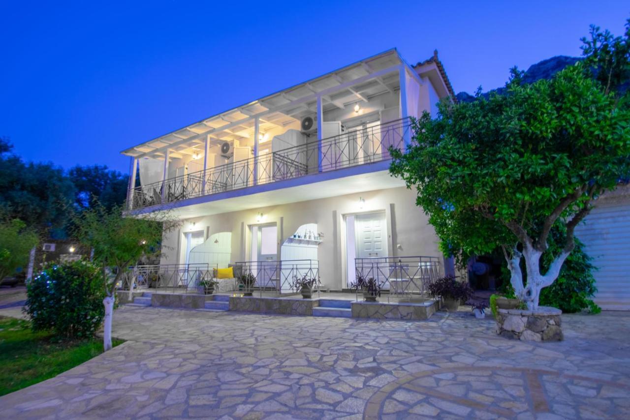 Alavastros Maisonettes Near 3 Sandy Beaches *
