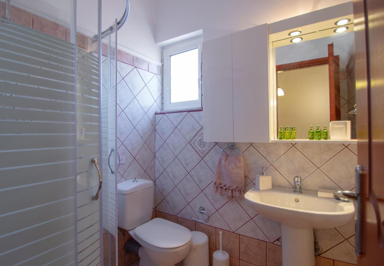 Alavastros Maisonettes Near 3 Sandy Beaches Vakantiehuis
