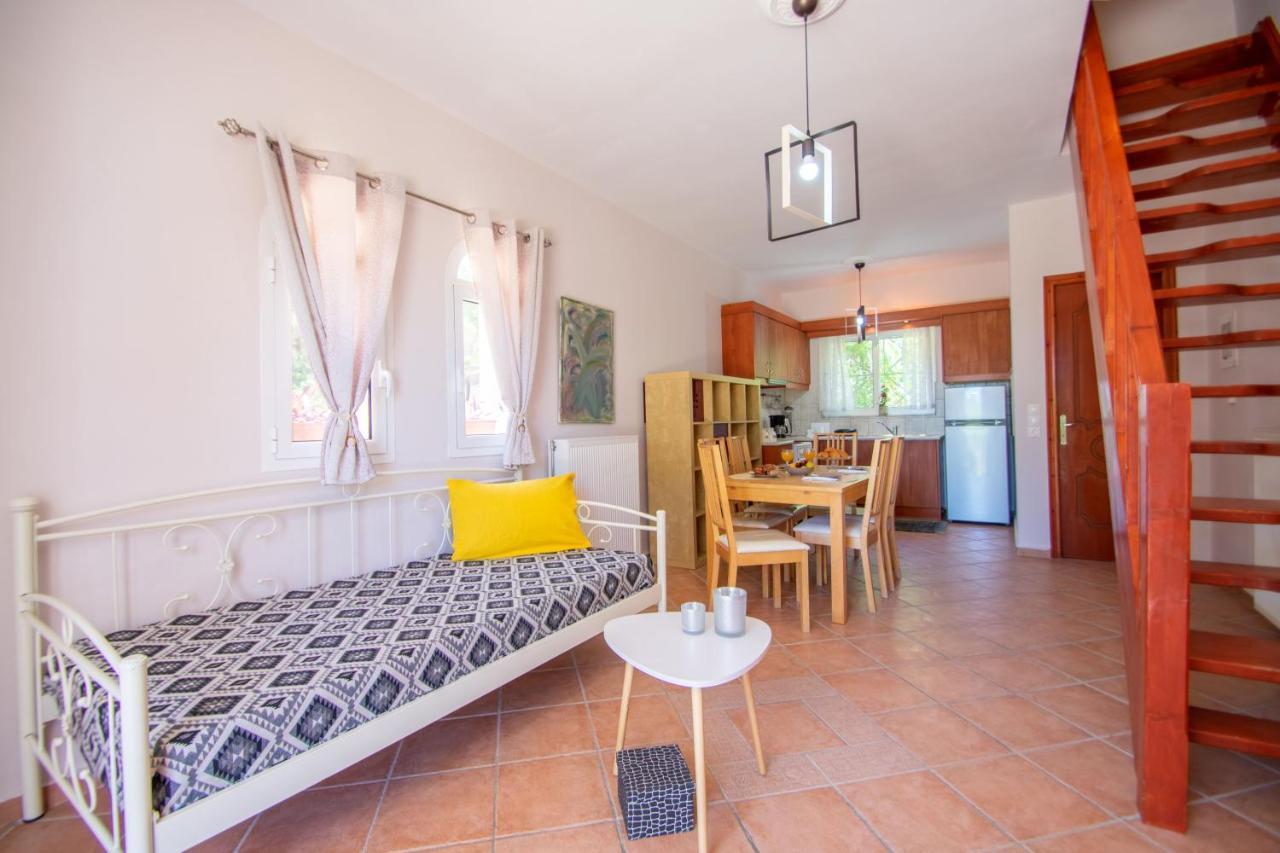 Alavastros Maisonettes Near 3 Sandy Beaches Vakantiehuis