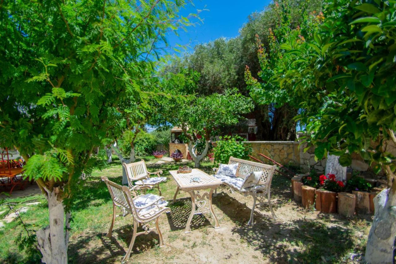 Vakantiehuis Alavastros Maisonettes Near 3 Sandy Beaches