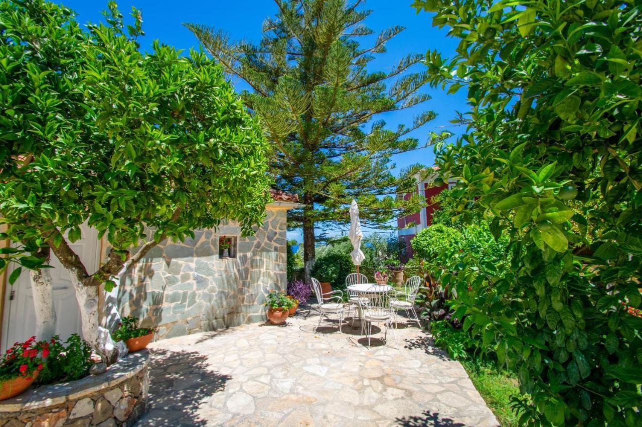 Alavastros Maisonettes Near 3 Sandy Beaches Vakantiehuis