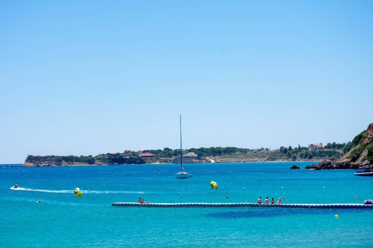 Alavastros Maisonettes Near 3 Sandy Beaches Vakantiehuis *