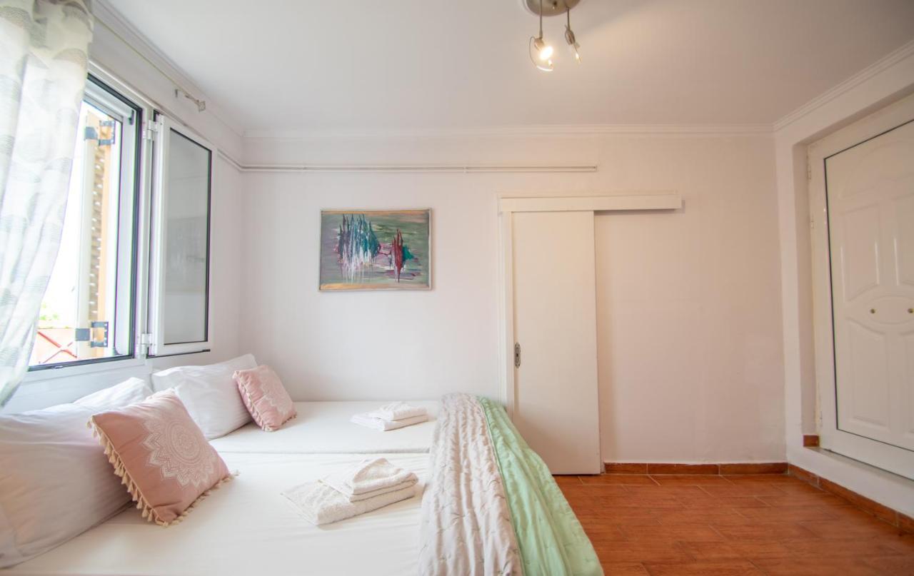 Alavastros Maisonettes Near 3 Sandy Beaches Vakantiehuis